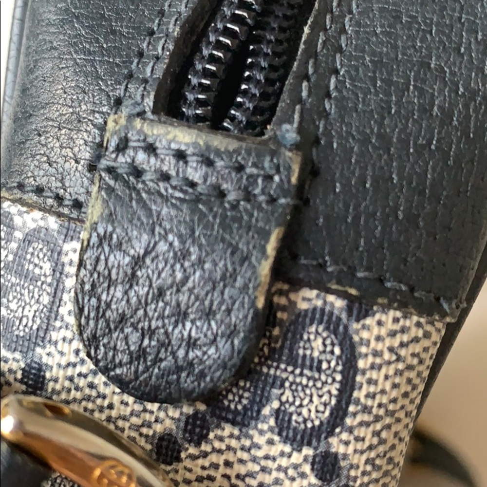 GUCCI Authentic vintage Accessory Collection bag - Picture 10 of 16